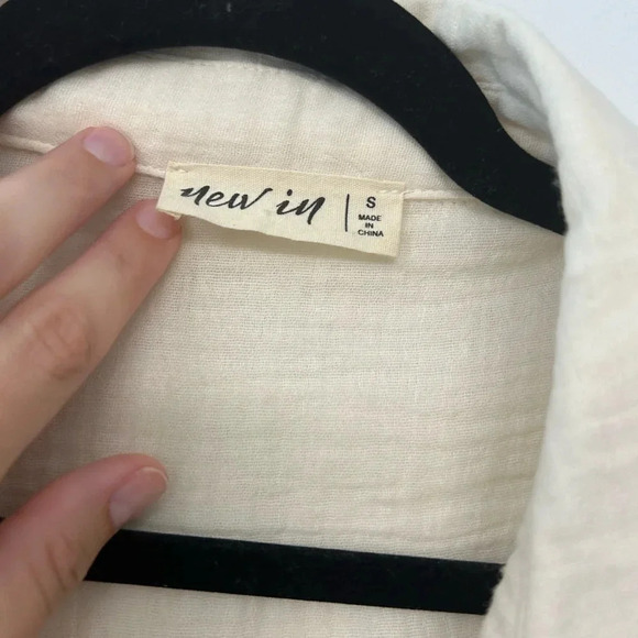 New in boutique gauze top - Picture 5 of 9